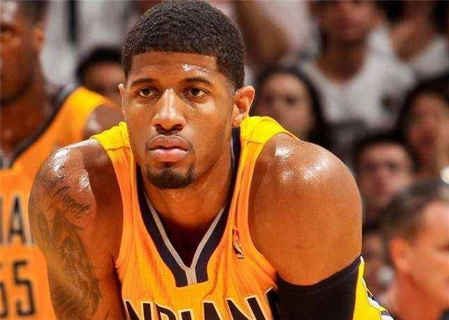 C罗用远射 C罗用远射